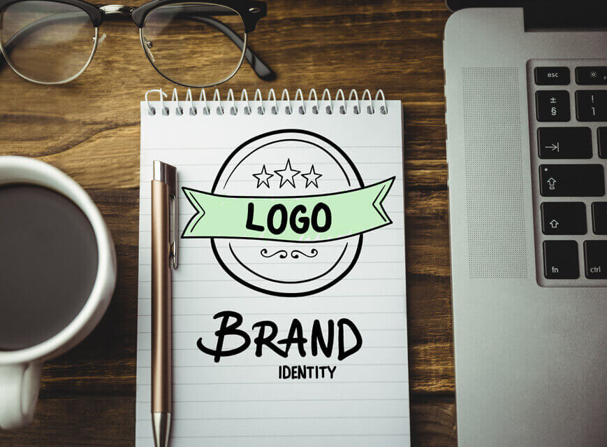 La marca es la inversión más importante que puedes hacer en tu negocio.
Creemos en hacer primeras impresiones duraderas a través de la comunicación visual, dando a tus clientes potenciales y a los clientes un sentimiento positivo sobre ti, tus servicios y tus productos.